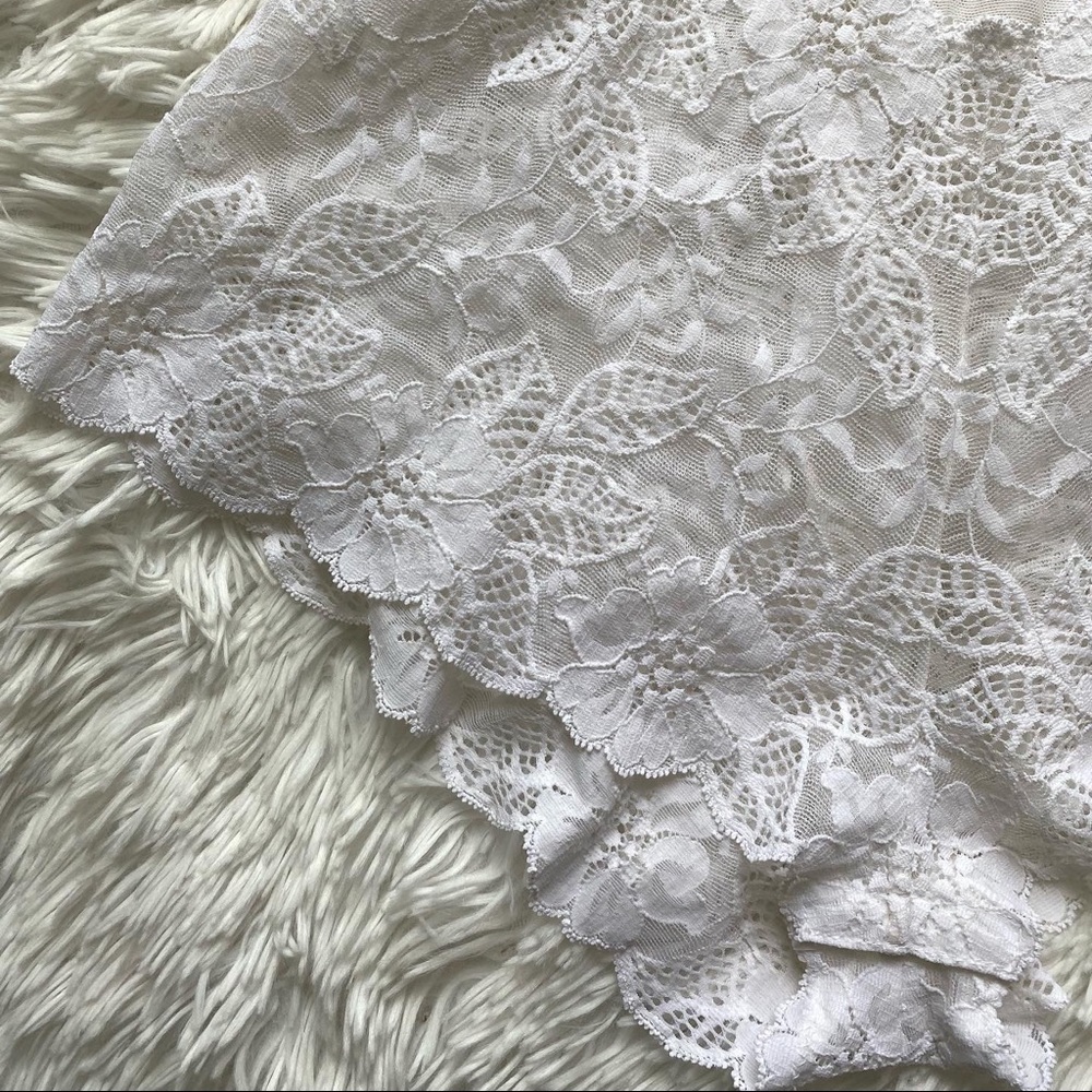Vintage VS White Lace Bodysuit - Picture 7 of 9